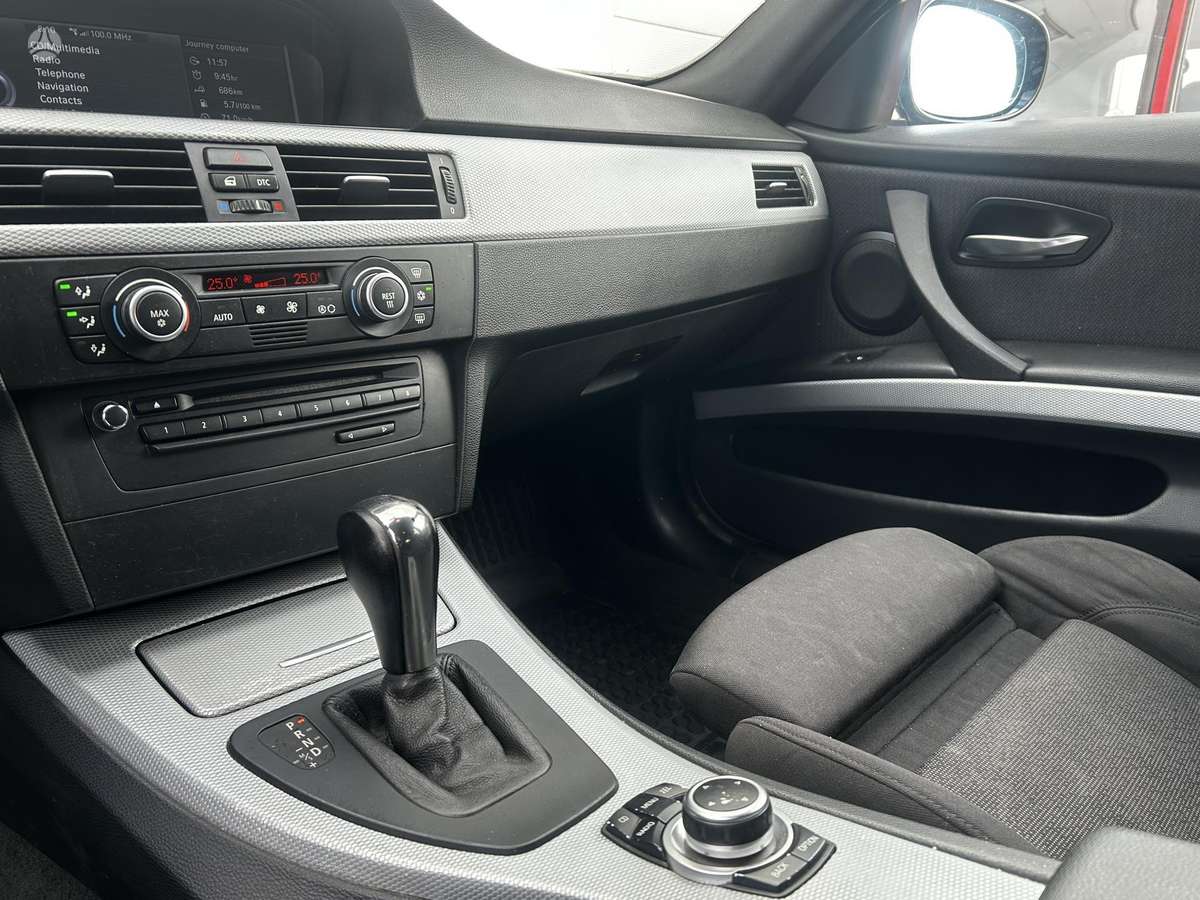 BMW 325 2008 — photo 7