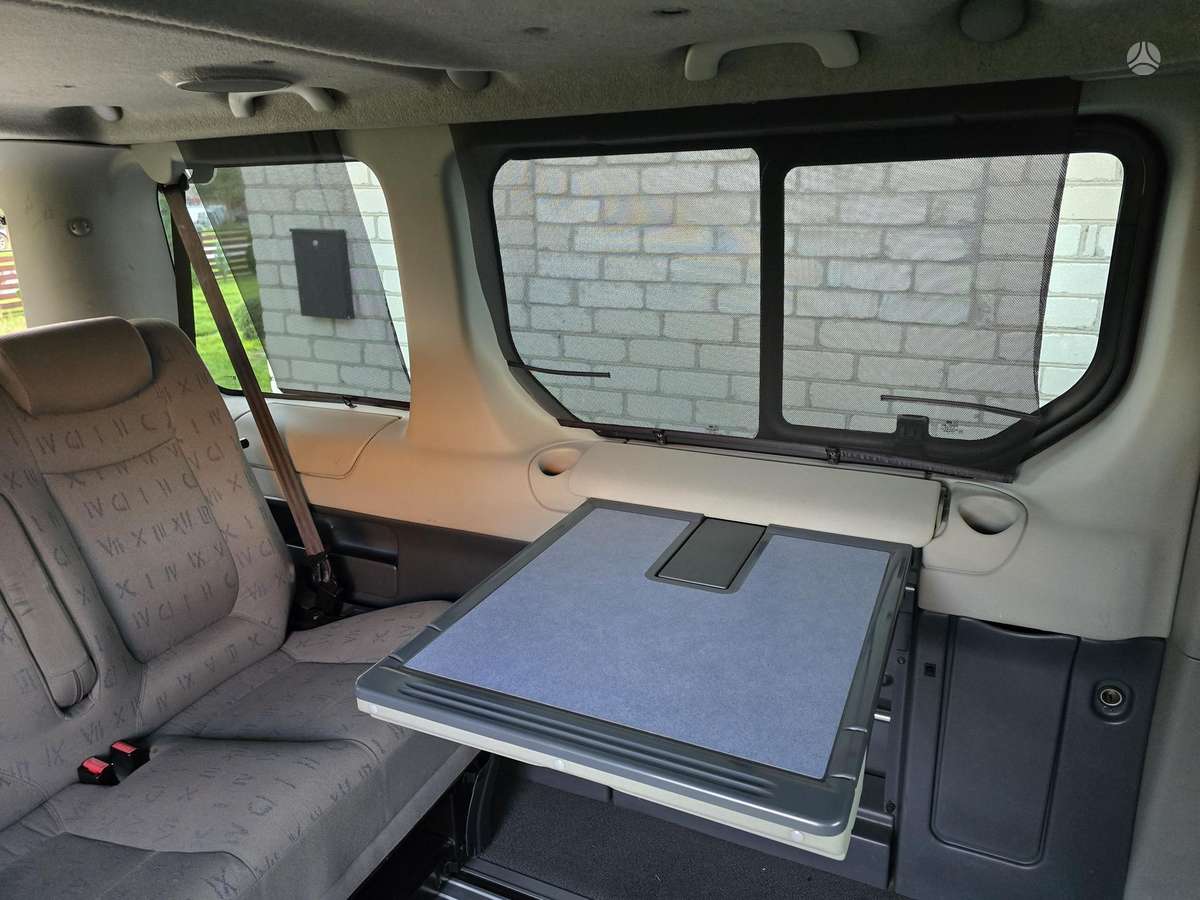 Renault Trafic 2005 — photo 16