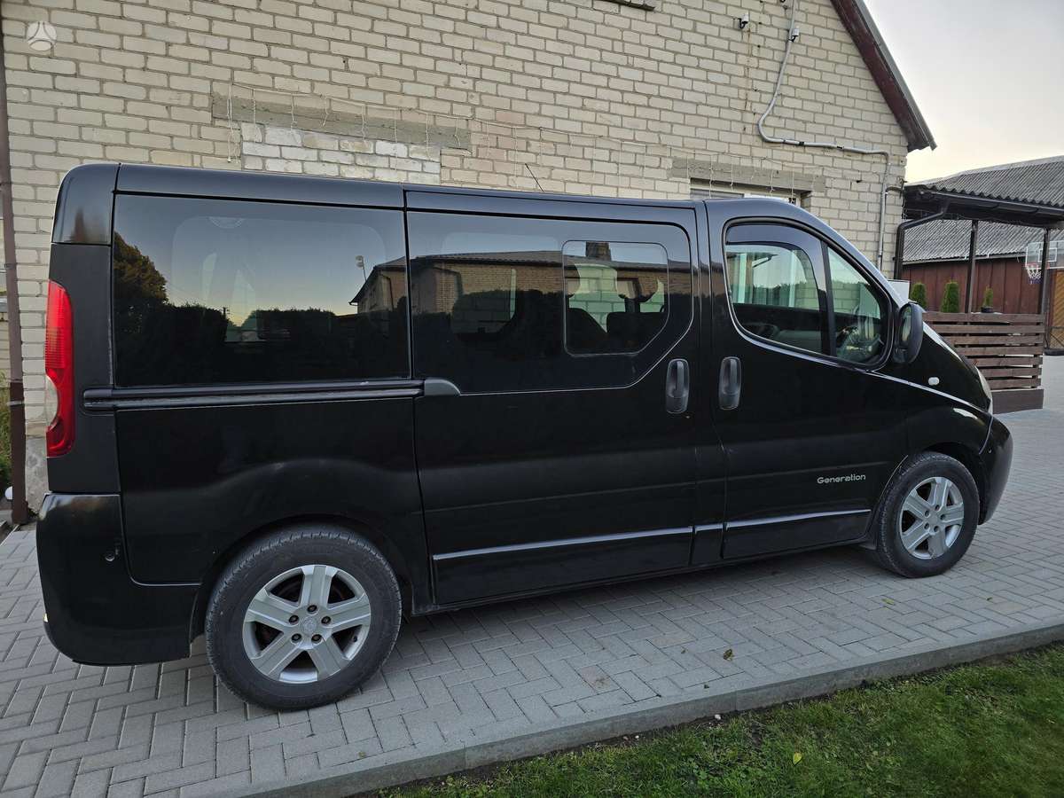 Renault Trafic 2005 — photo 8