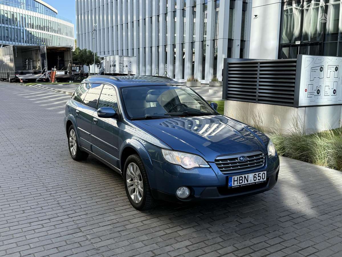 Subaru Outback 2008 — вигляд ззаду