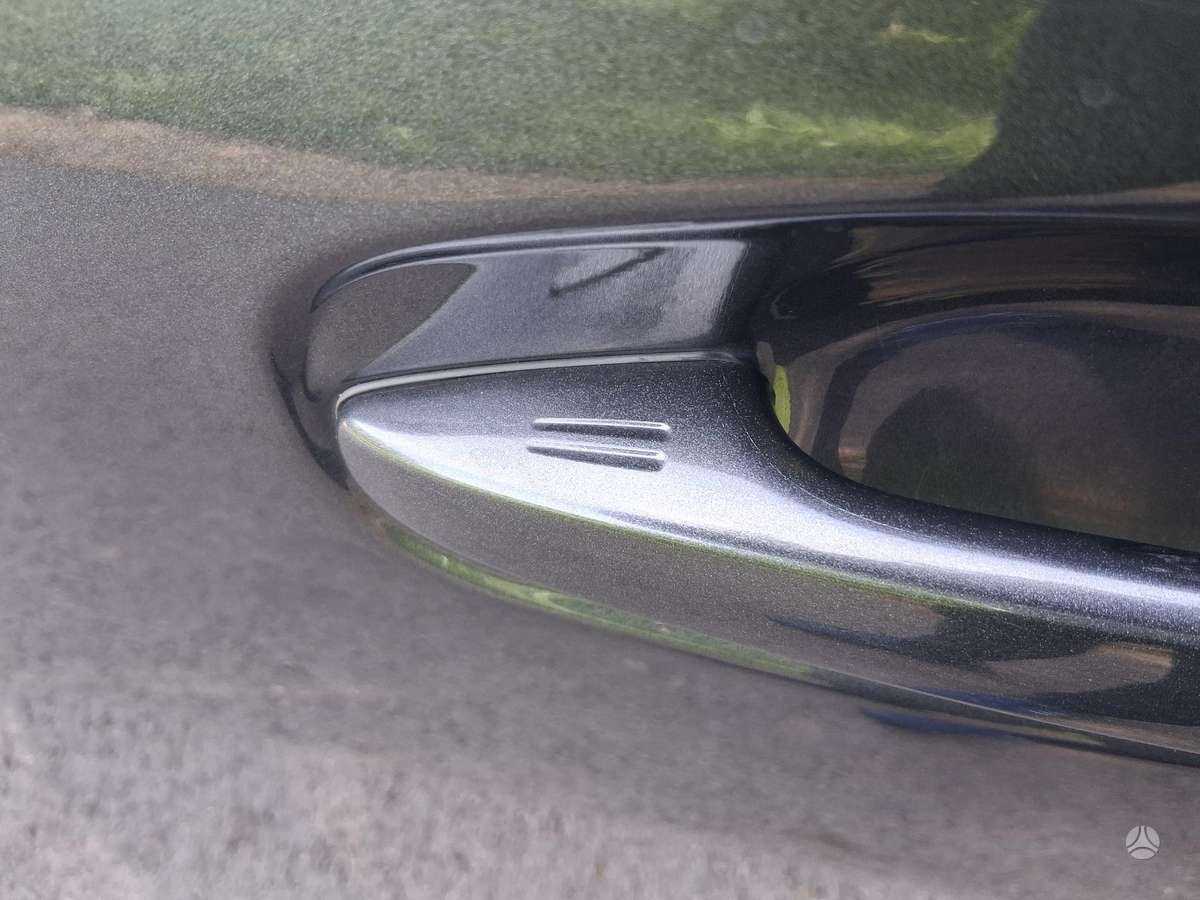 Toyota Avensis 2009 — photo 27