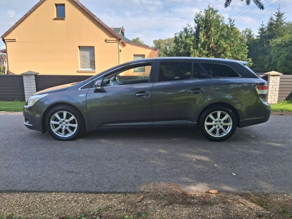 Toyota Avensis 2009 — photo 6