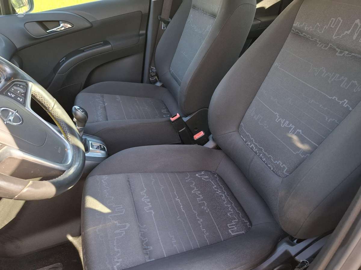 Opel Meriva 2014 — photo 13