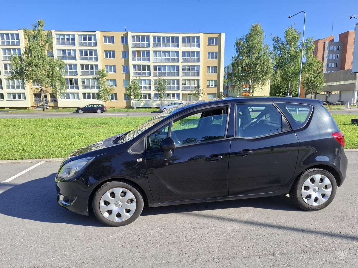 Opel Meriva 2014 — interior