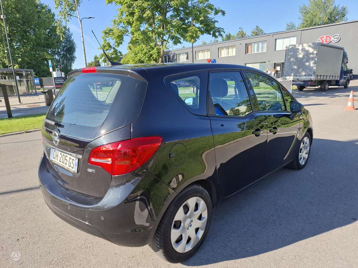 Opel Meriva 2014 — engine 1598 cm³, 110 HP (81kW)