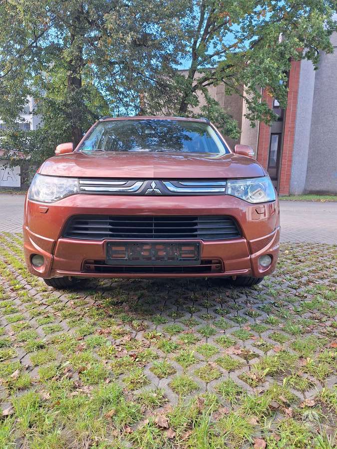 Mitsubishi Outlander, 2012