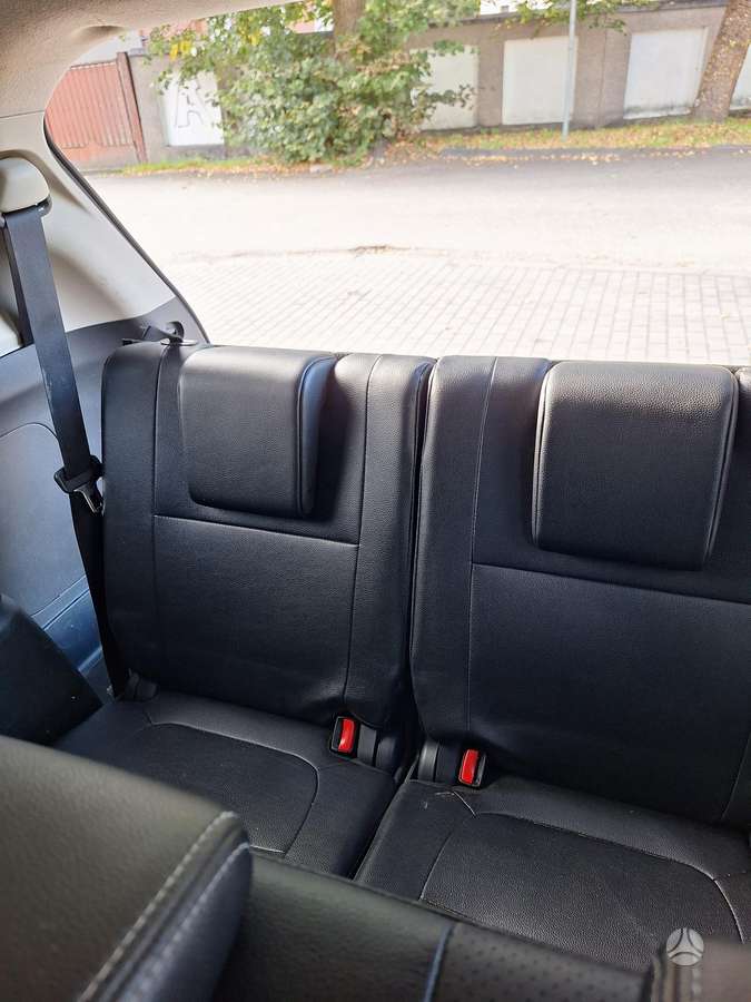 Mitsubishi Outlander 2012 — photo 9