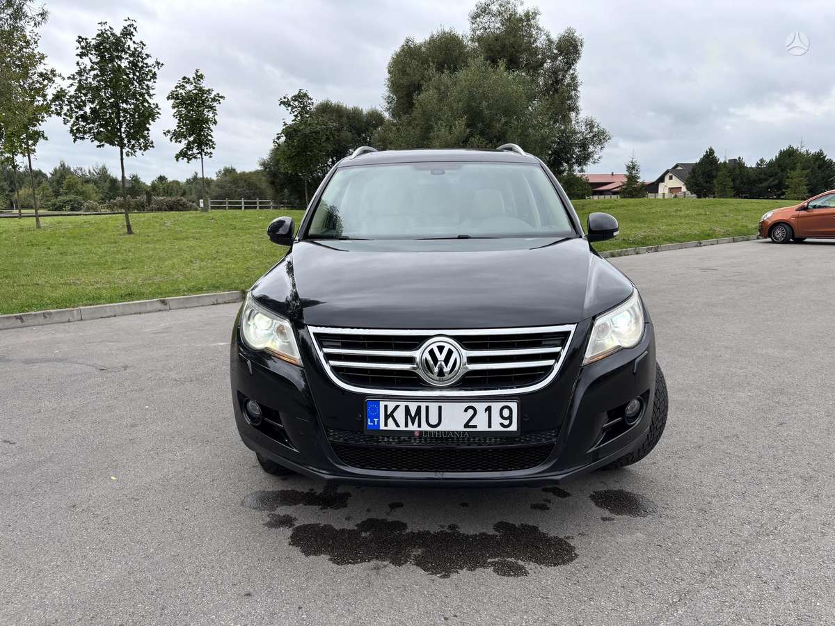 Volkswagen Tiguan 2008 — вигляд ззаду