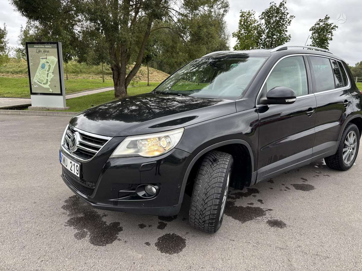 Volkswagen Tiguan 2008 — салон