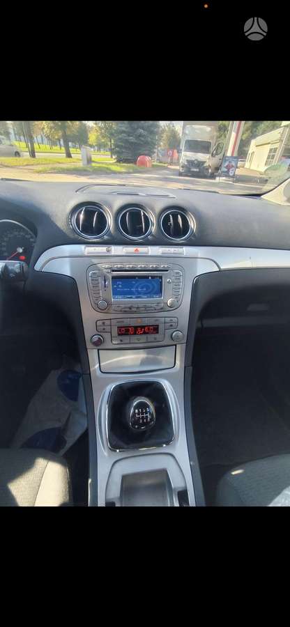 Ford Galaxy 2008 — photo 12