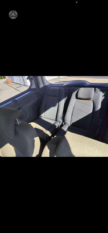 Ford Galaxy 2008 — photo 9