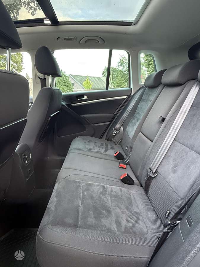 Volkswagen Tiguan 2012 — photo 14
