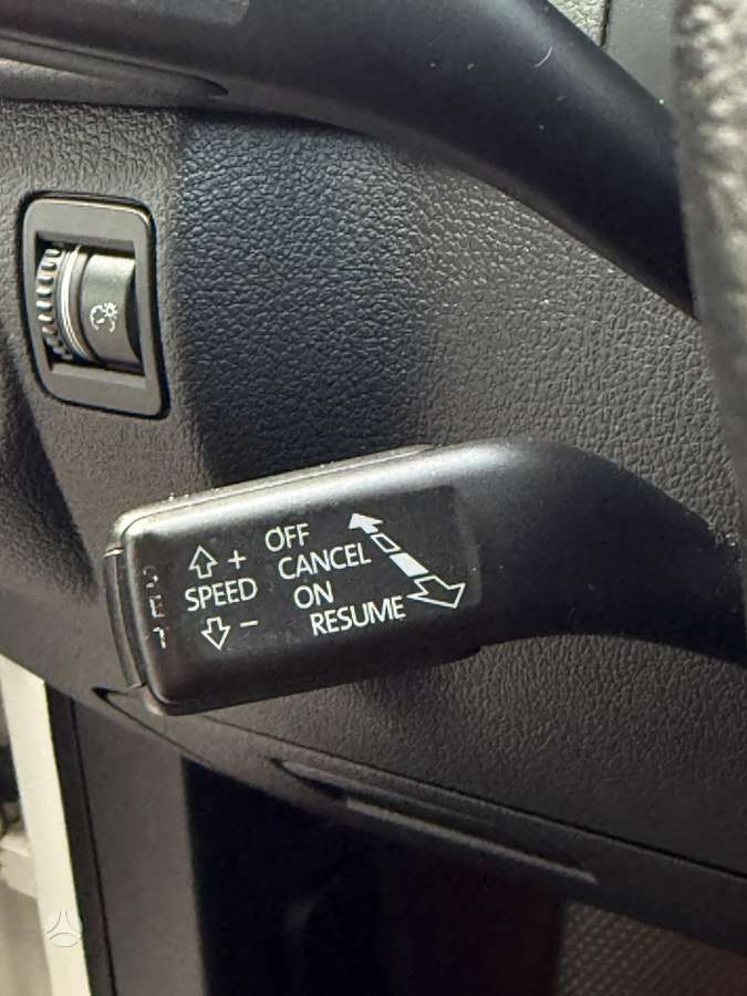 Volkswagen Tiguan 2012 — photo 23
