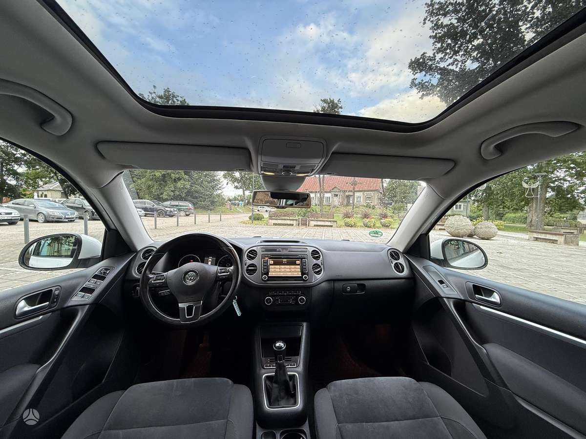 Volkswagen Tiguan 2012 — photo 26