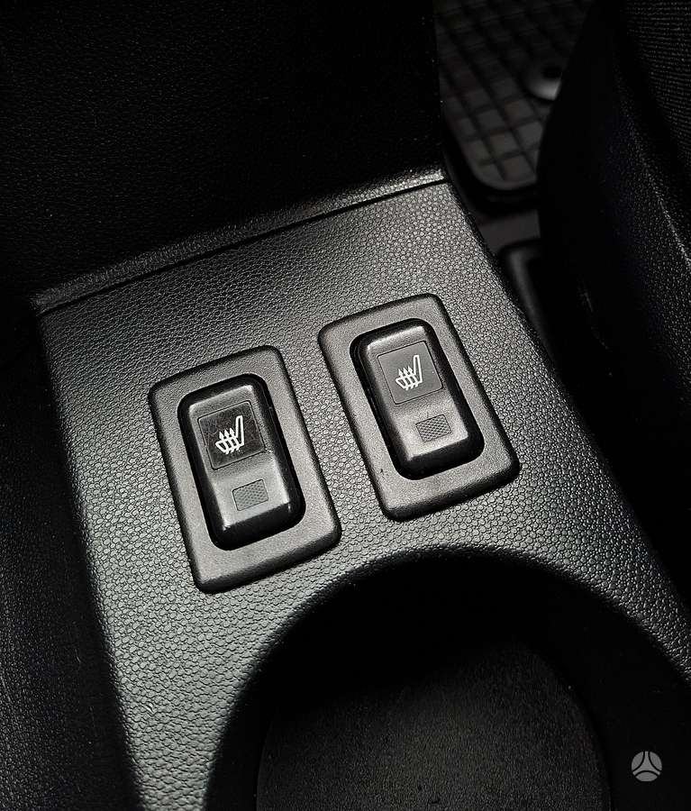 Mazda 5 2012 — photo 18