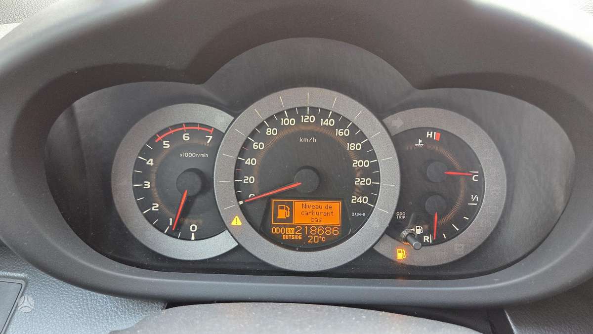 Toyota RAV4 2009 — photo 12