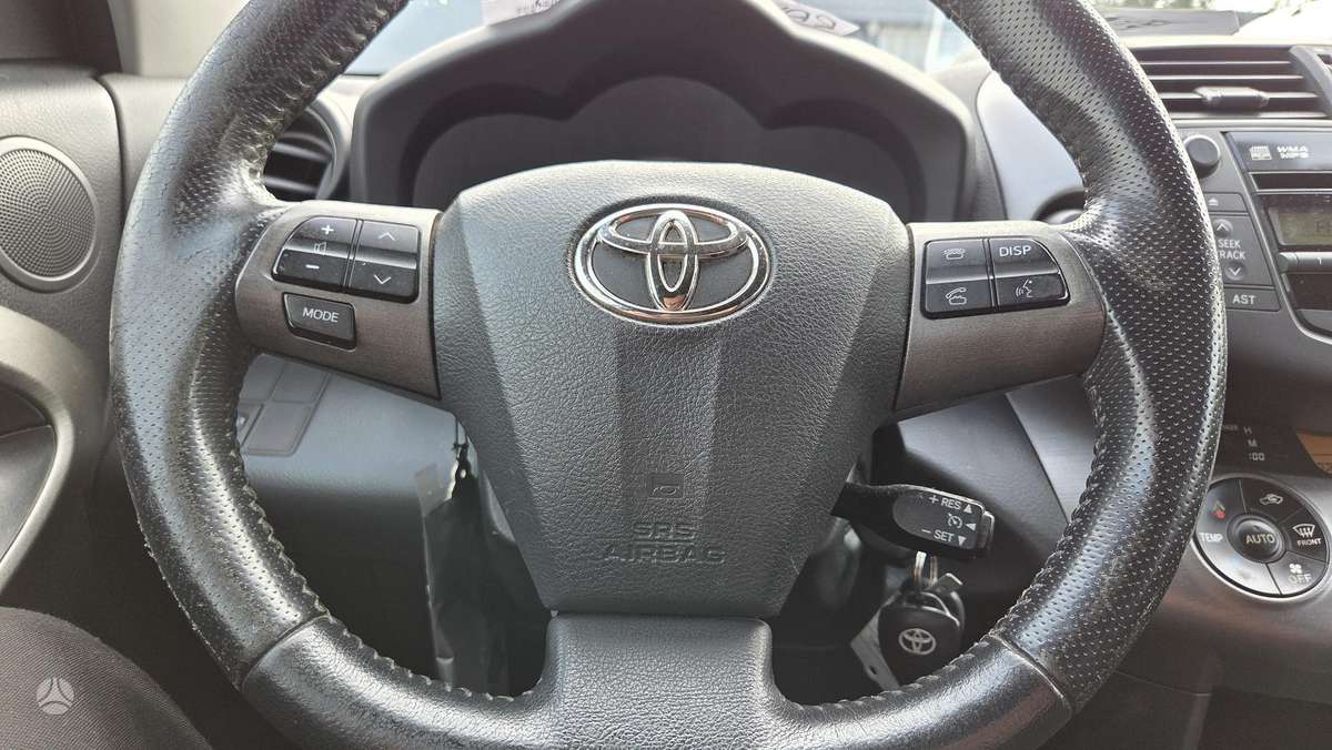 Toyota RAV4 2009 — photo 15