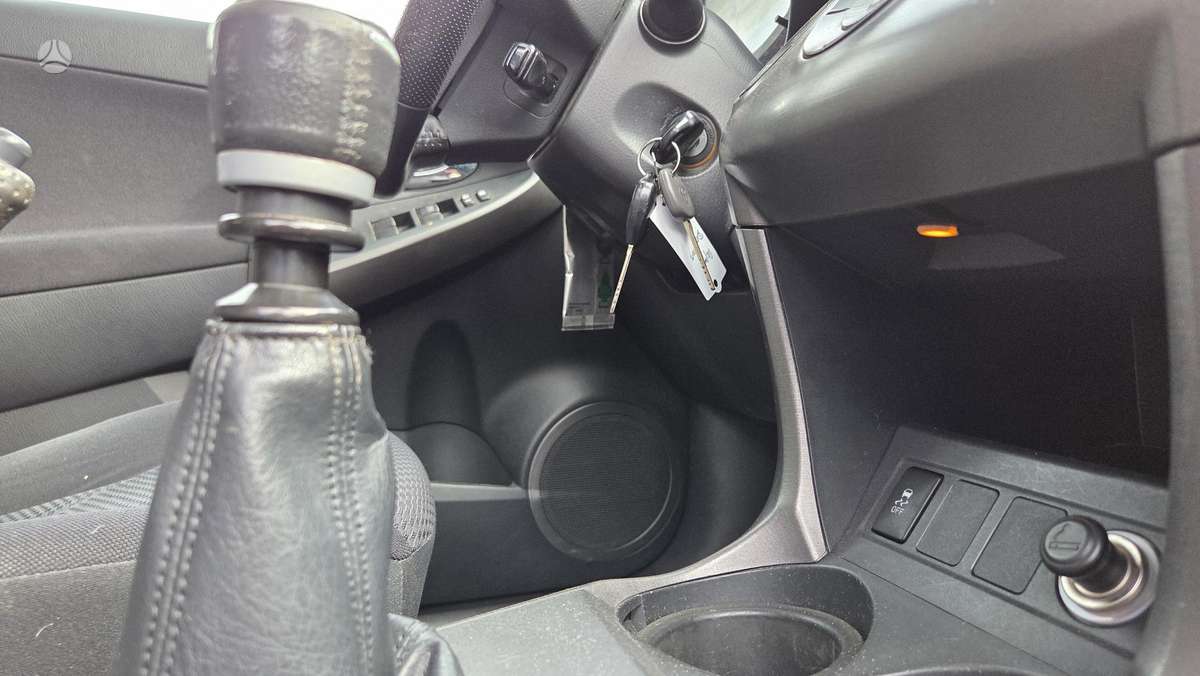 Toyota RAV4 2009 — photo 25