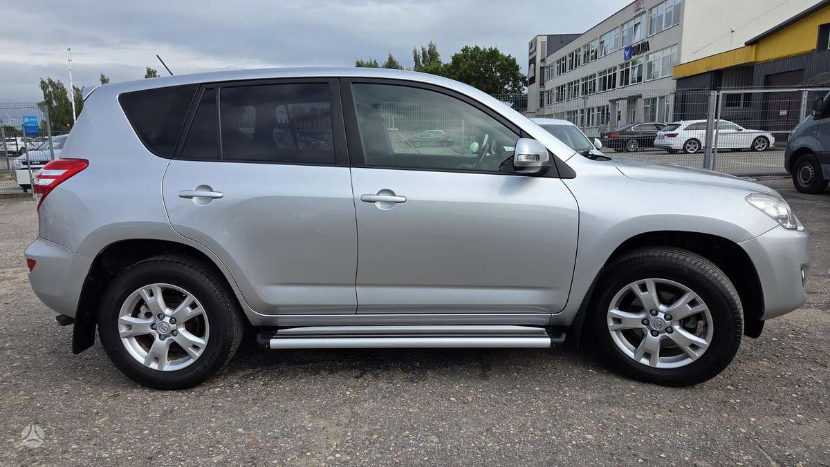 Toyota RAV4 2009 — photo 6