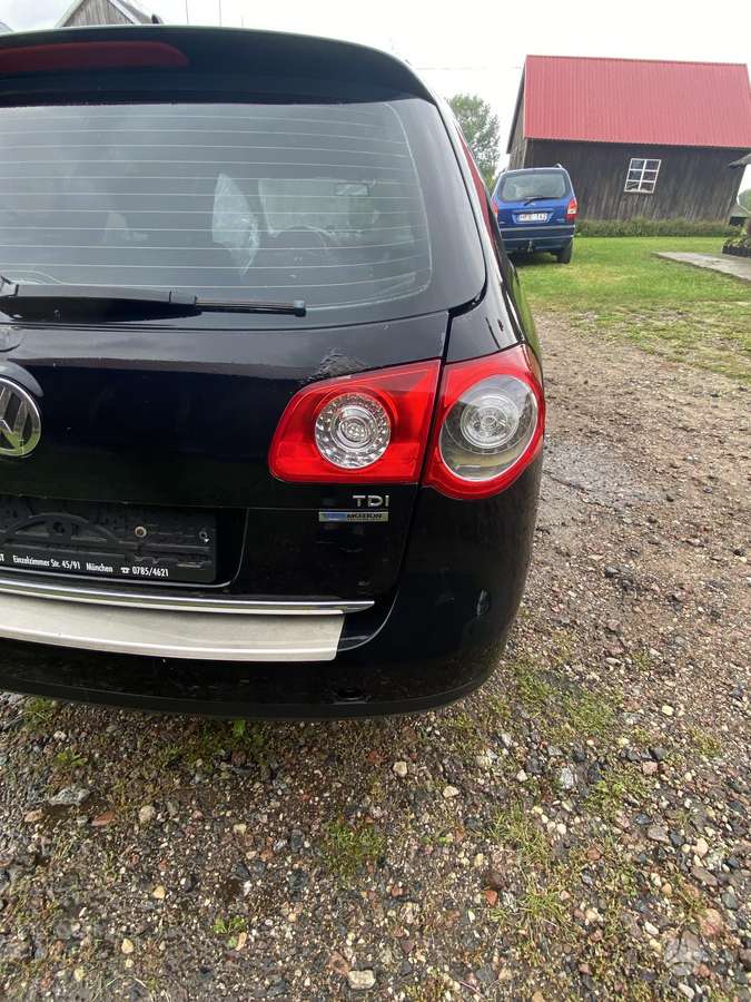 Volkswagen Passat 2009 — photo 13
