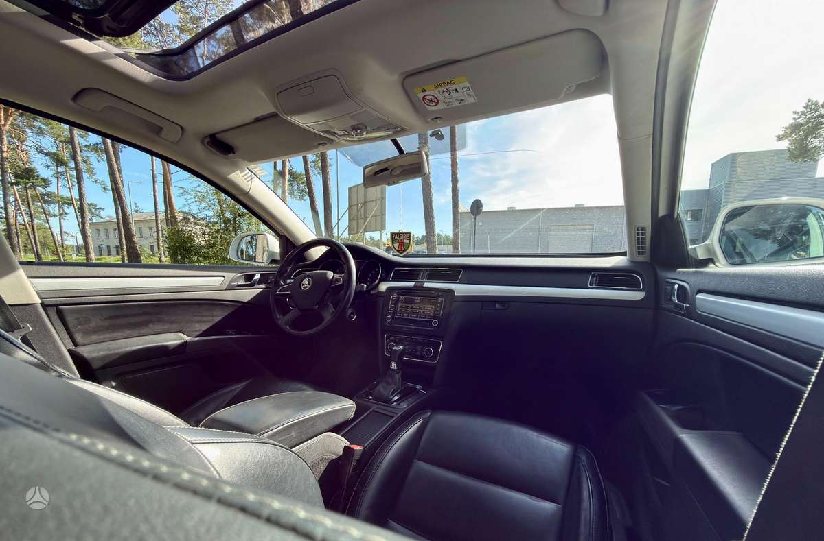 Skoda Superb 2015 — photo 11