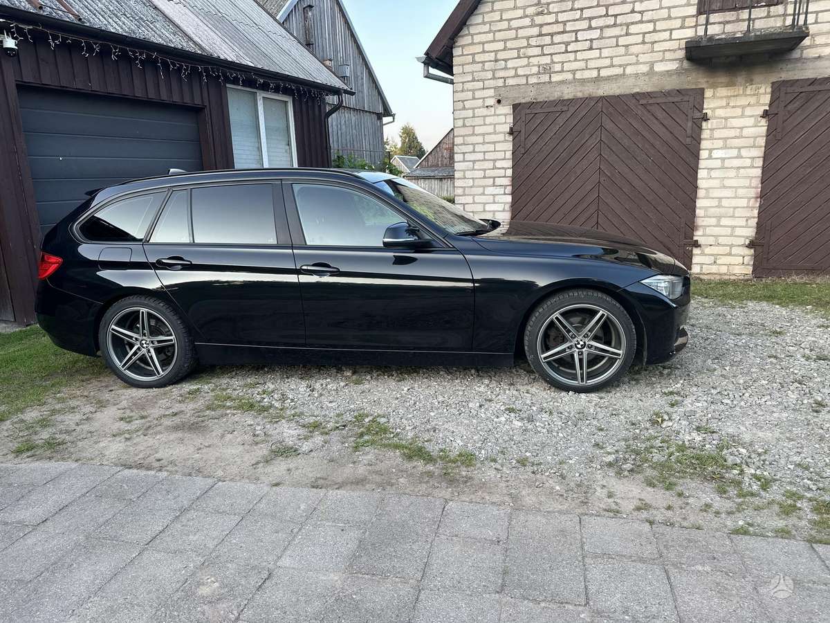 BMW 318 2013 — photo 20