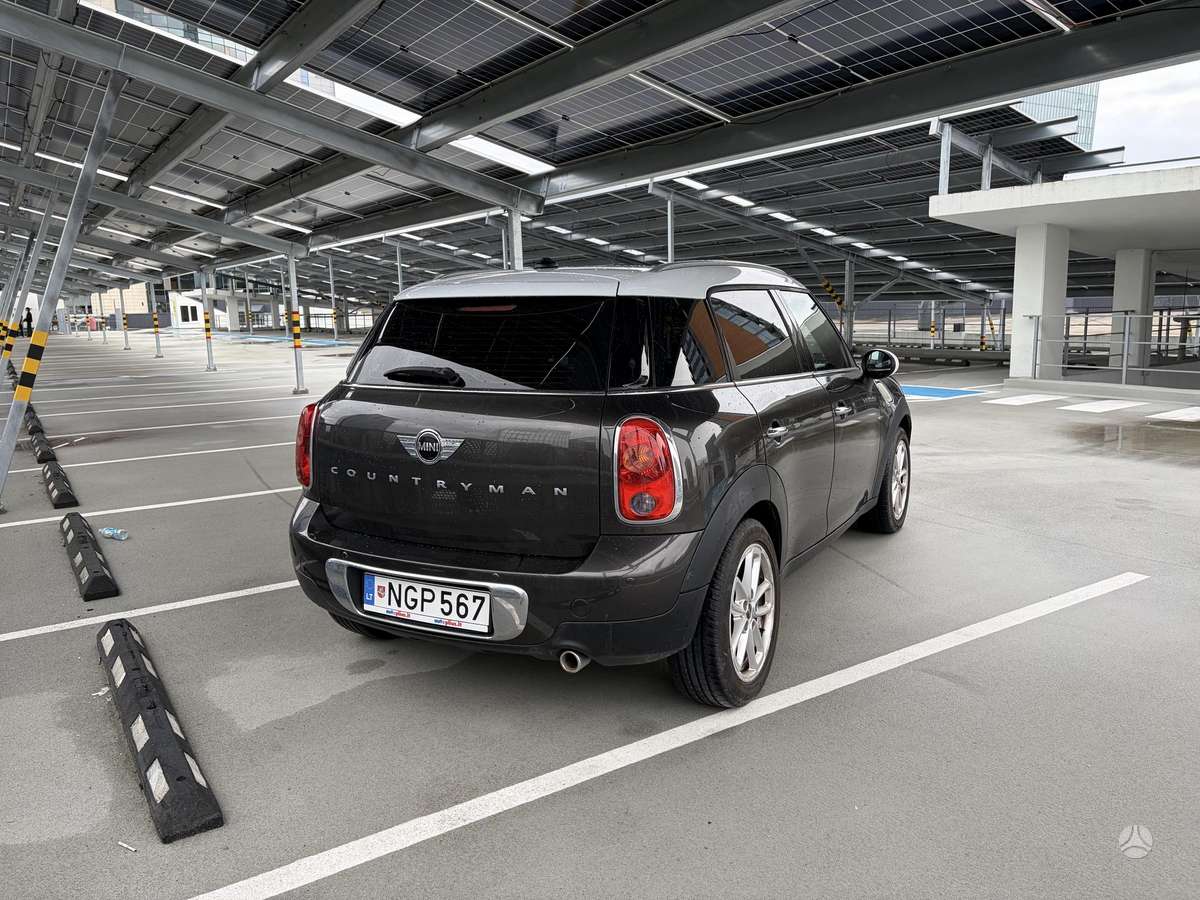 Mini Countryman 2014 — rear view