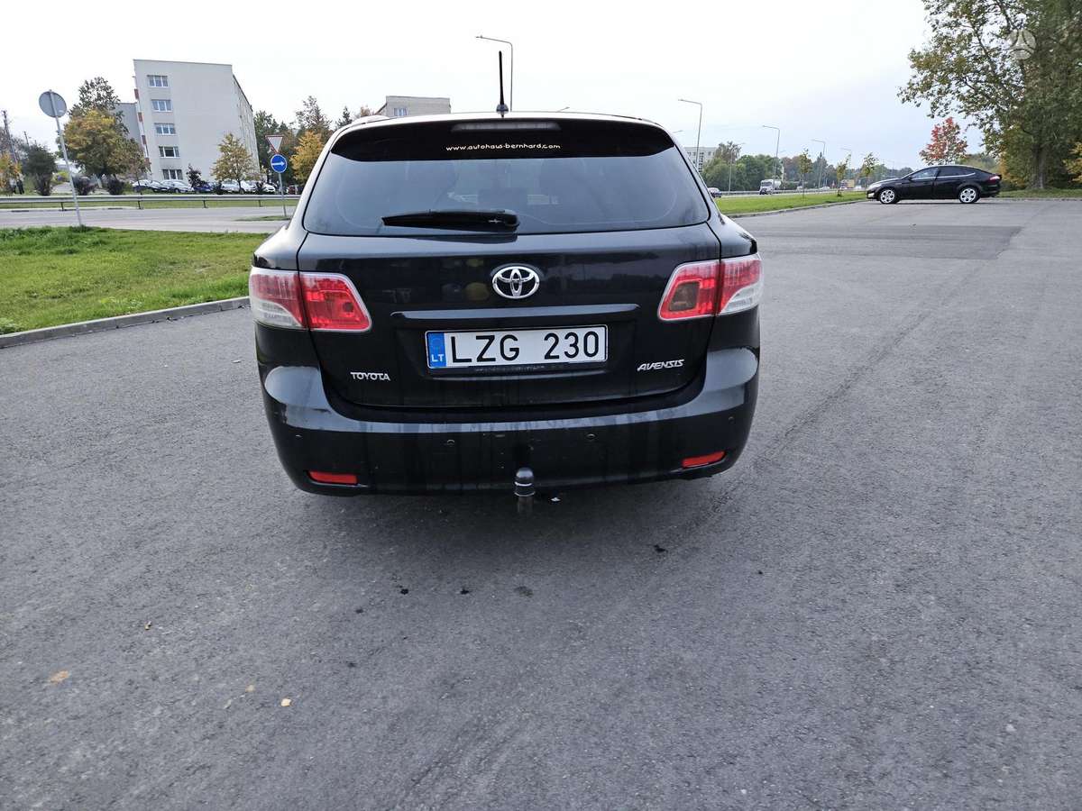 Toyota Avensis 2009 — photo 5