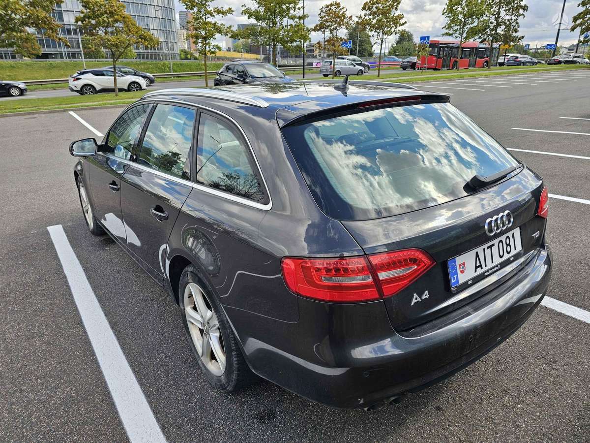 Audi A4 2012 — фото 5