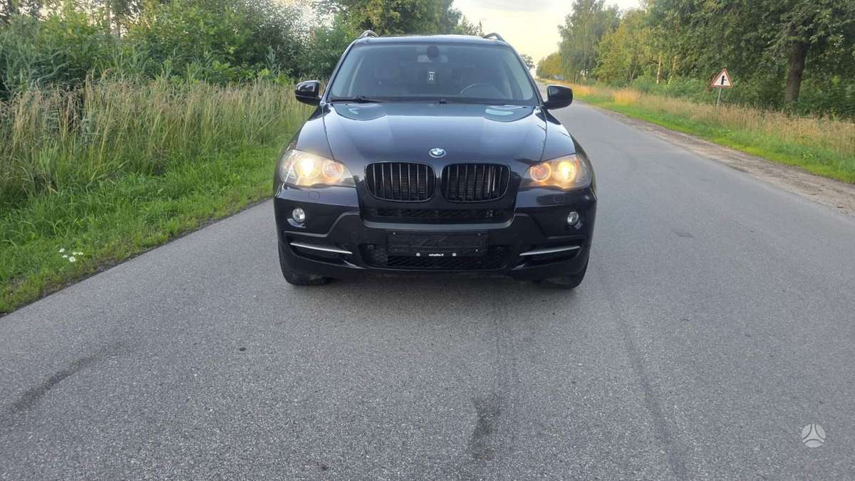 BMW X5 2009 — photo 12