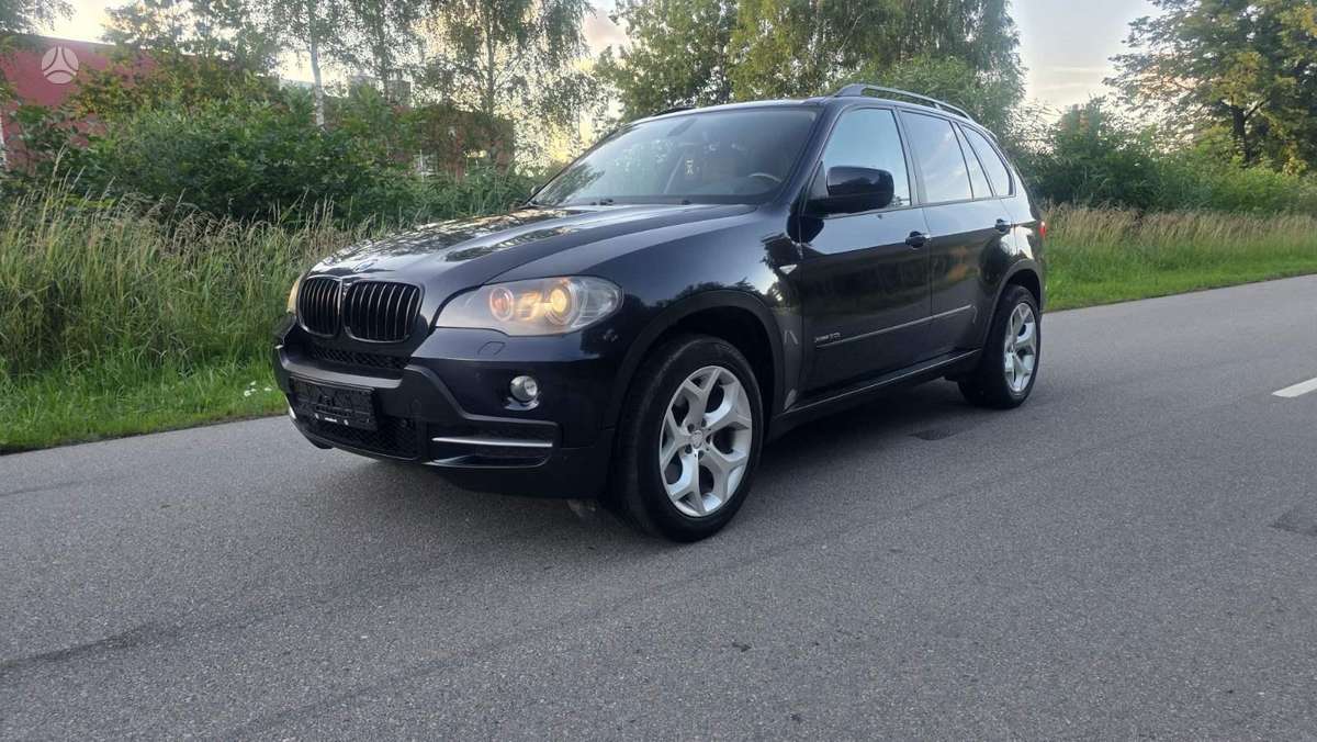 BMW X5 2009 — photo 13