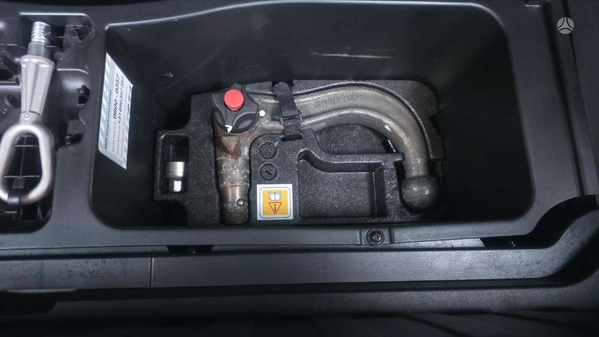 BMW X5 2009 — photo 27