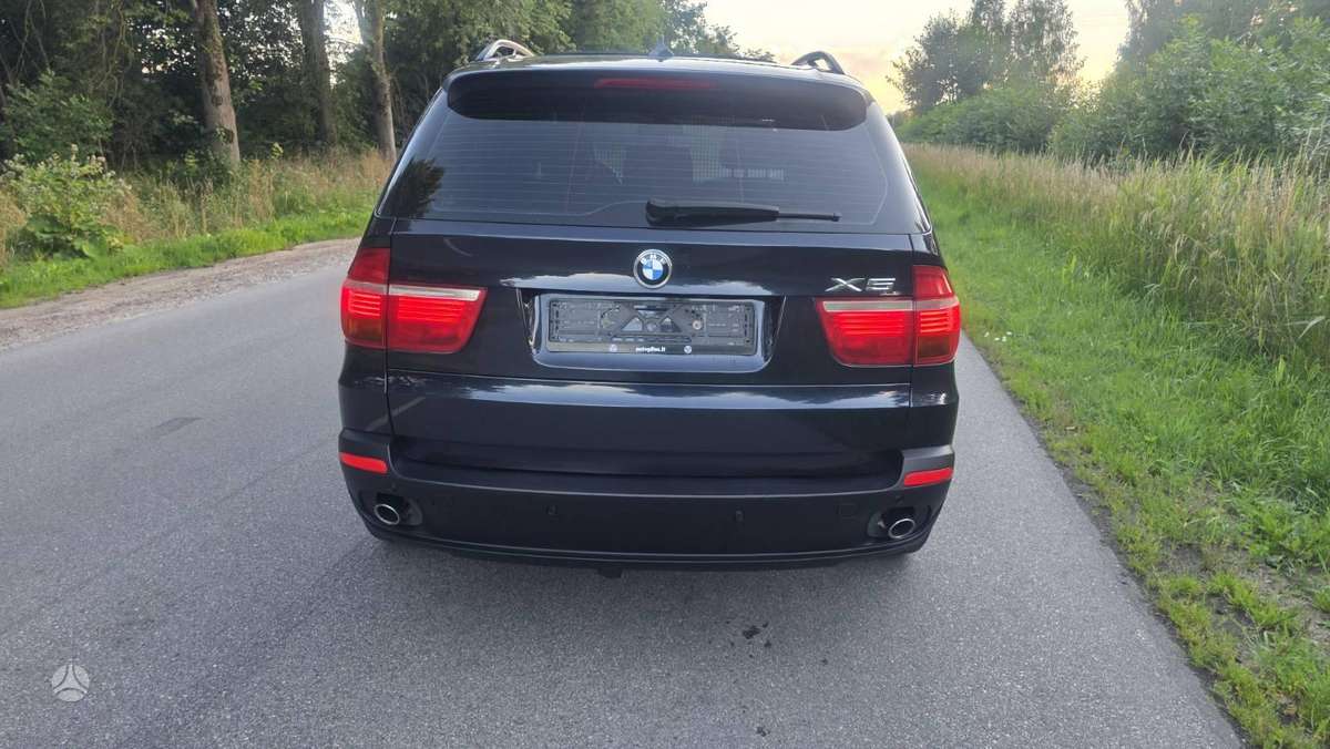 BMW X5 2009 — photo 7
