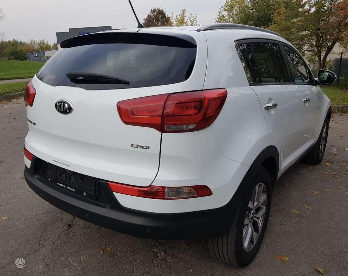 Kia Sportage 2015 — engine 1685 cm³, 116 HP (85kW)