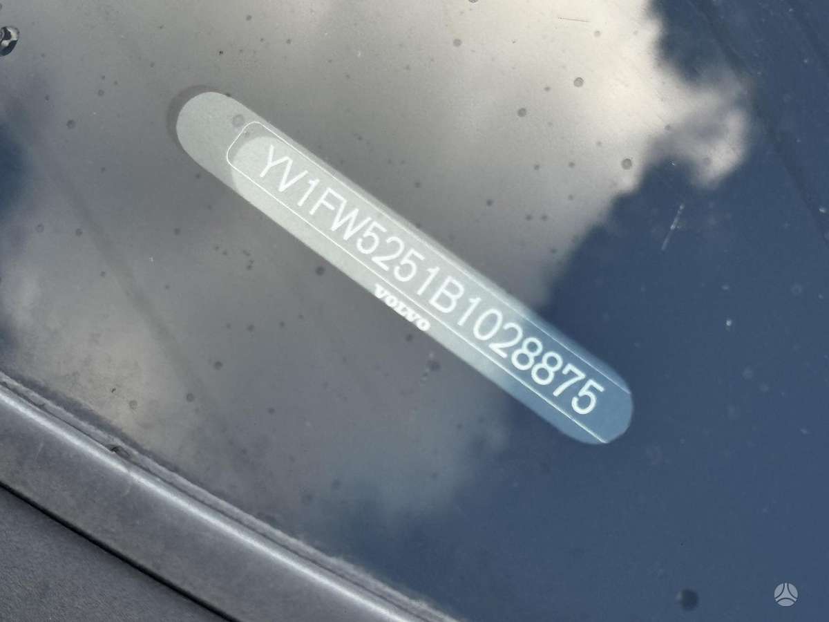 Volvo V60 2011 — photo 20