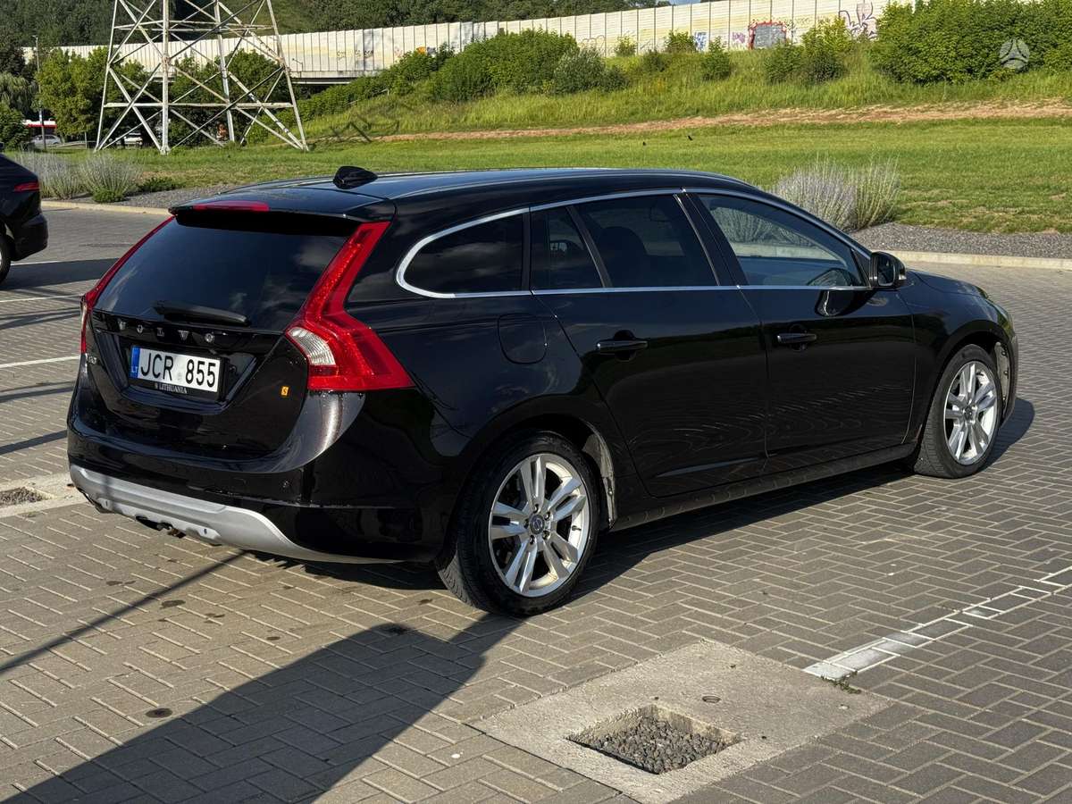 Volvo V60 2011 — photo 5