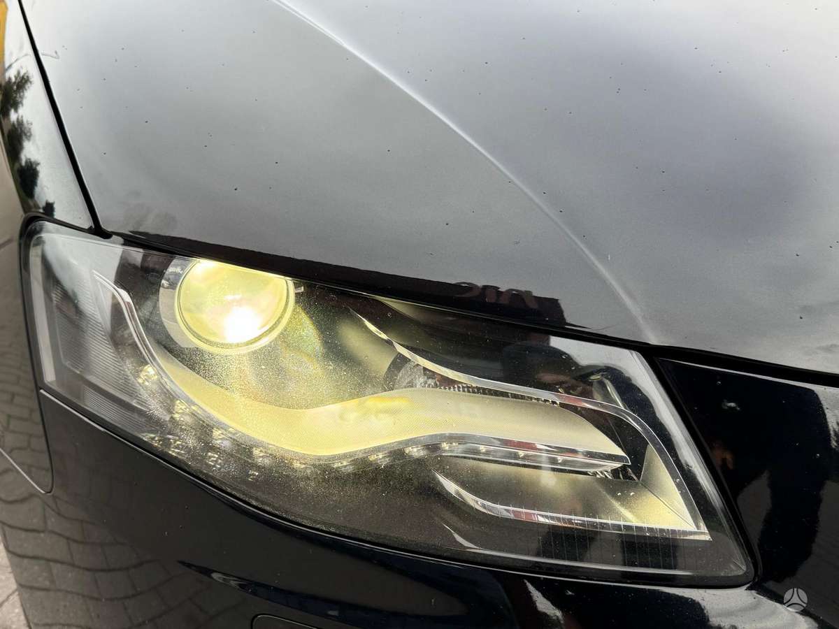 Audi A4 2011 — photo 23