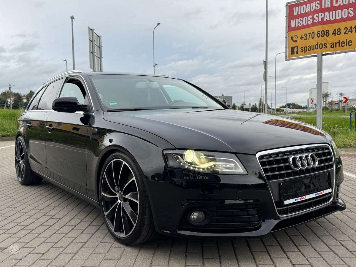 Audi A4 2011 — interior