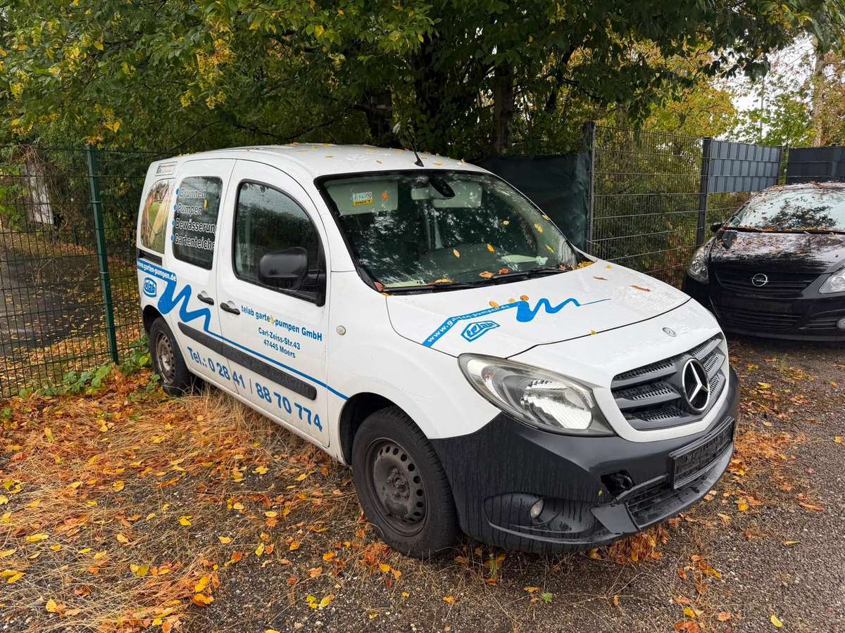 Mercedes-Benz Citan 2015 — rear view