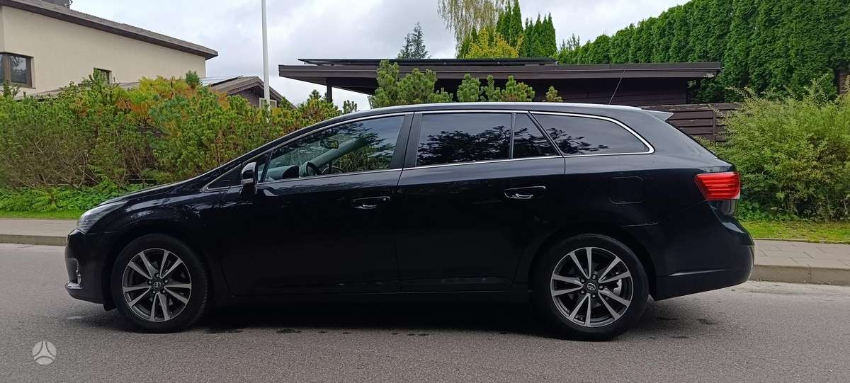 Toyota Avensis 2015 — photo 5
