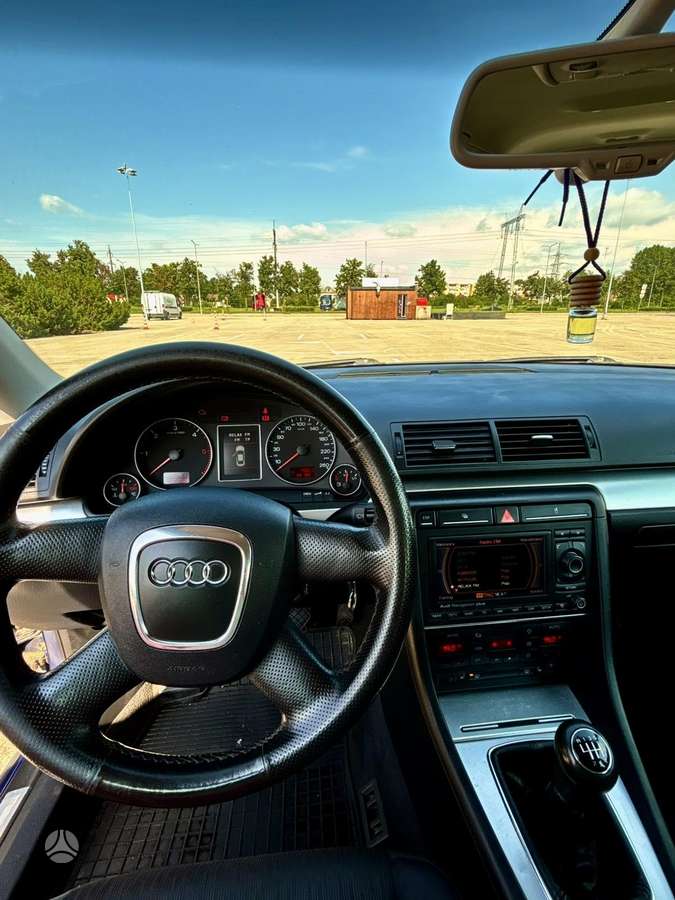 Audi A4 2006 — photo 6