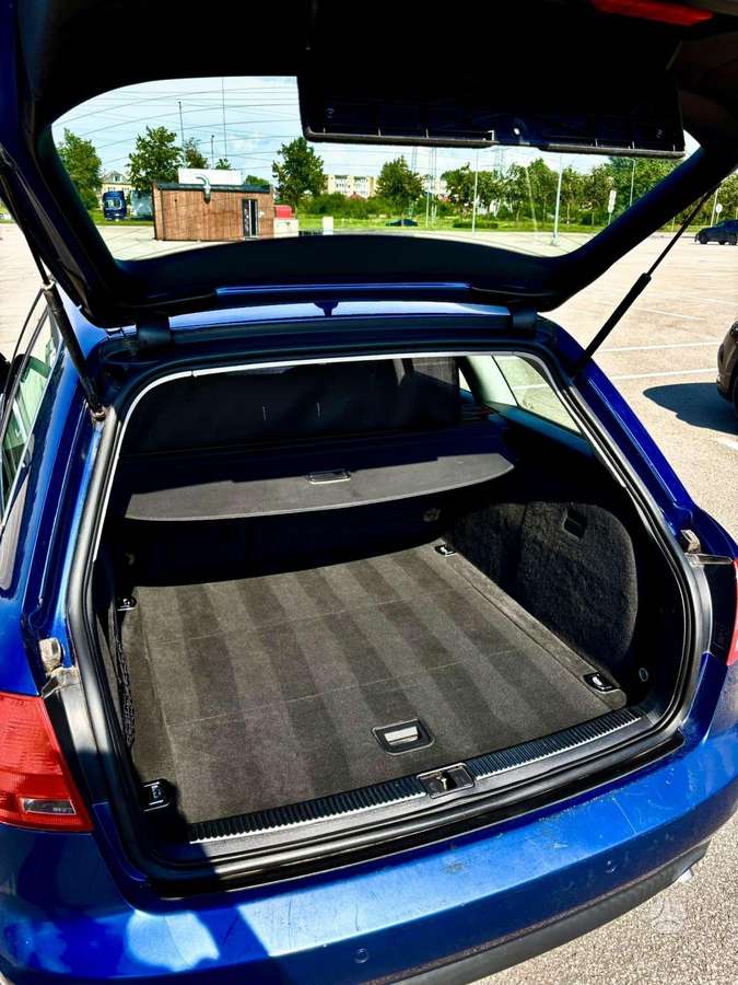 Audi A4 2006 — photo 9