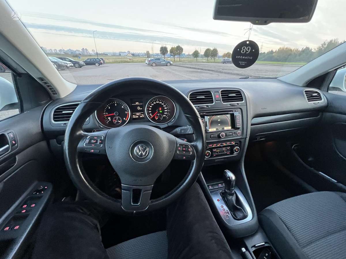 Volkswagen Golf 2012 — photo 12