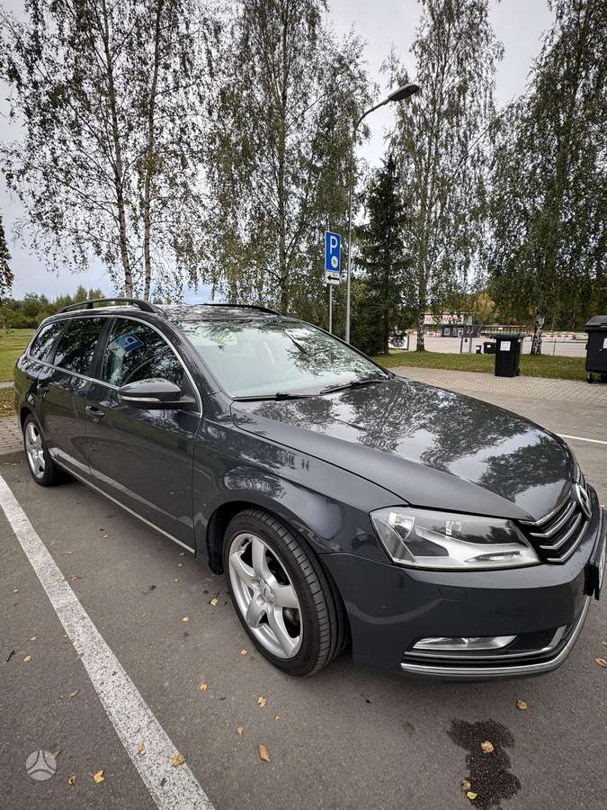 Volkswagen Passat 2011 — двигун 1598 cm³, 105 HP (77kW)