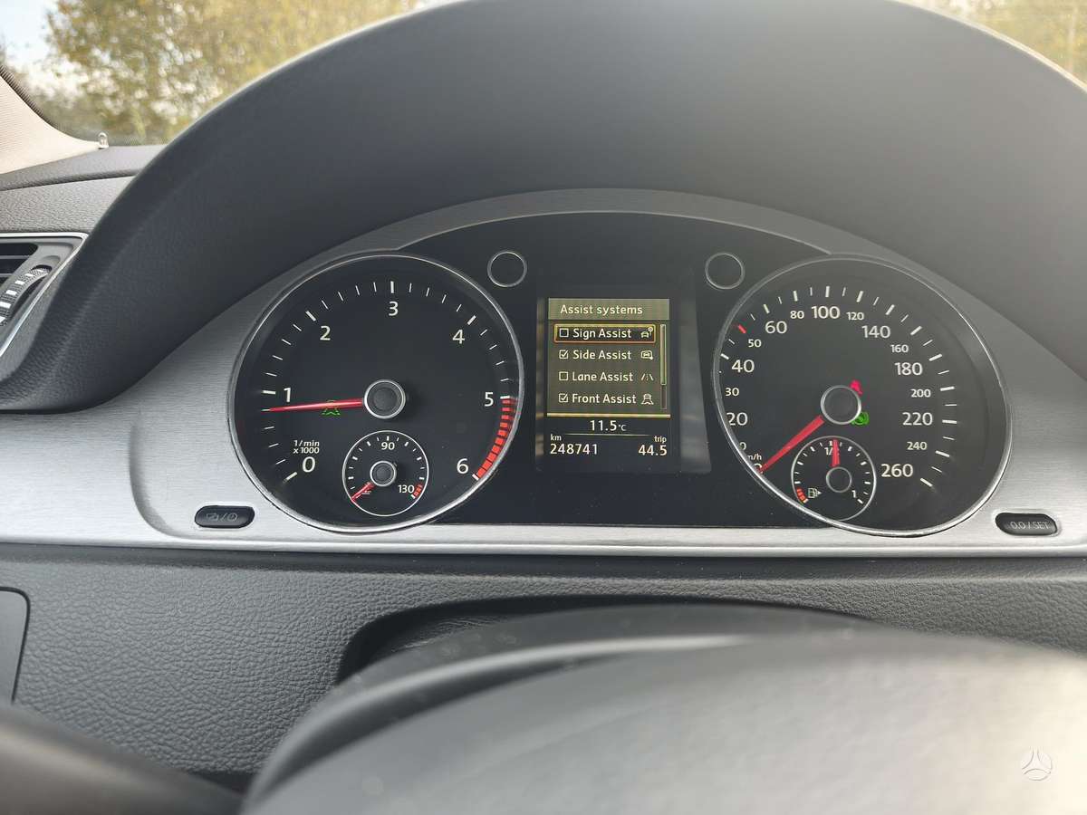Volkswagen Passat 2014 — photo 10