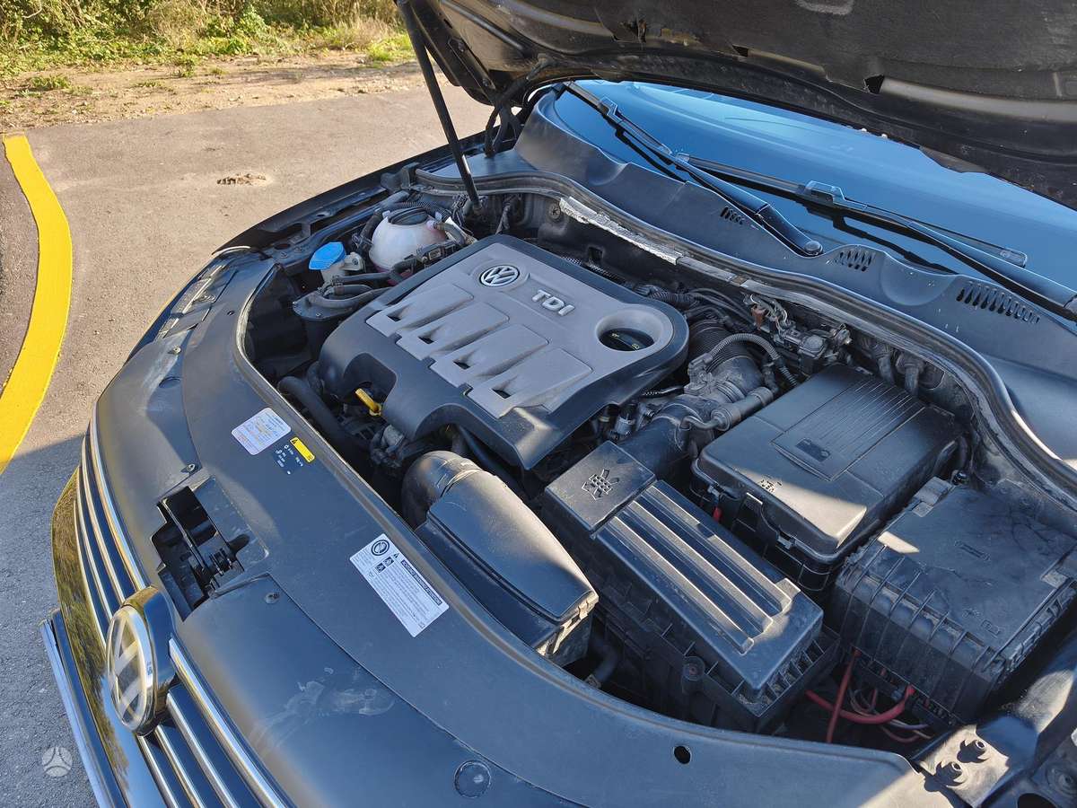 Volkswagen Passat 2014 — photo 14