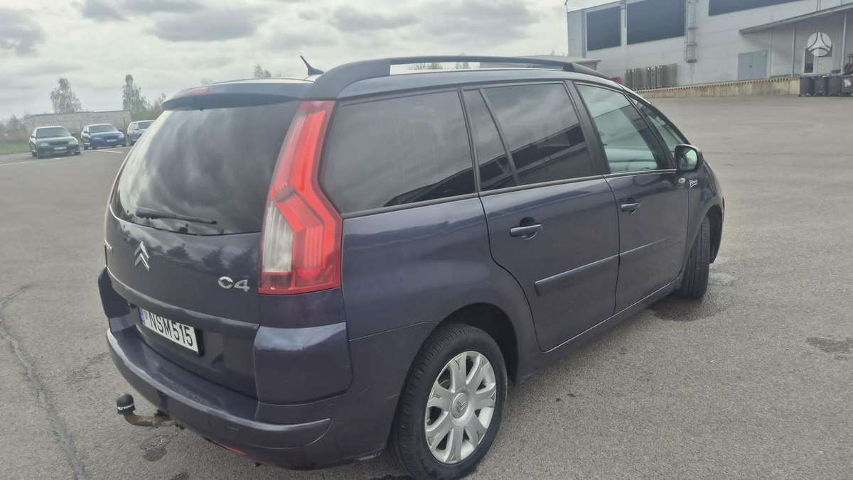 Citroen C4 2010 — engine 1560 cm³, 109 HP (80kW)