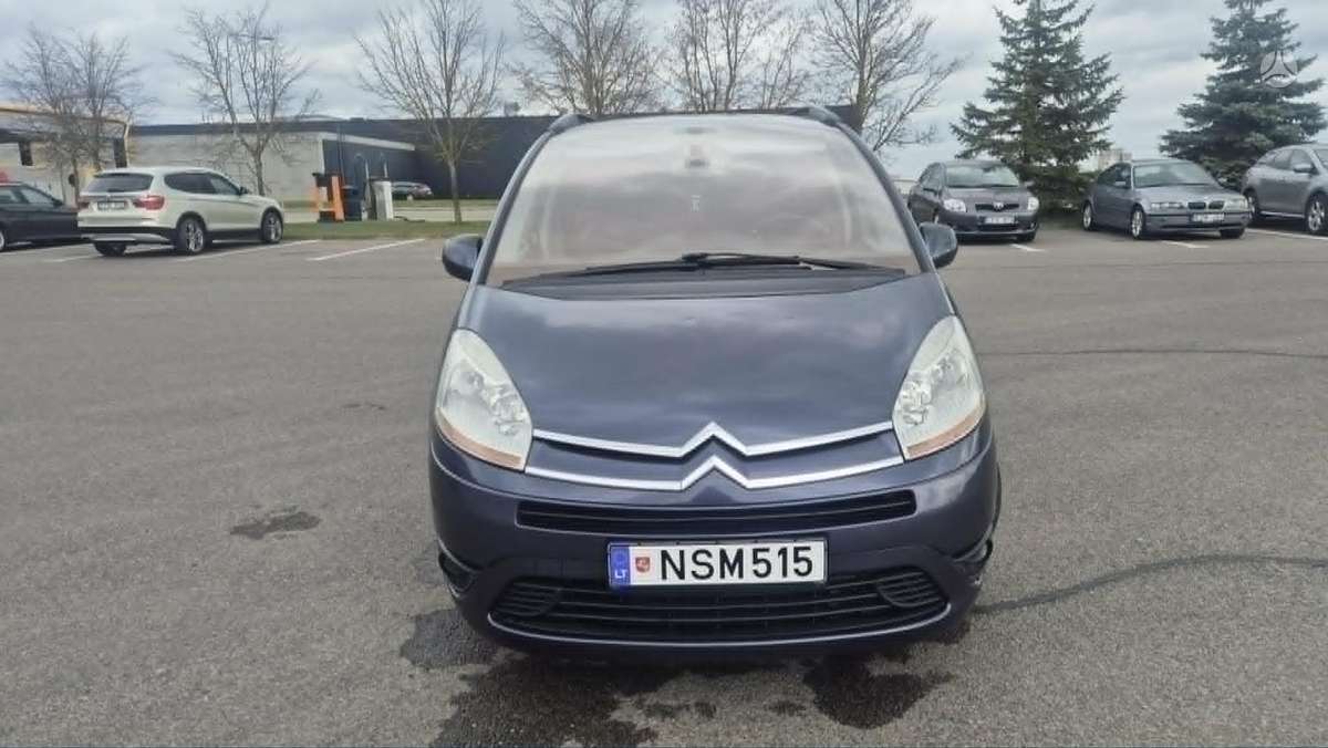 Citroen C4 2010 — photo 7