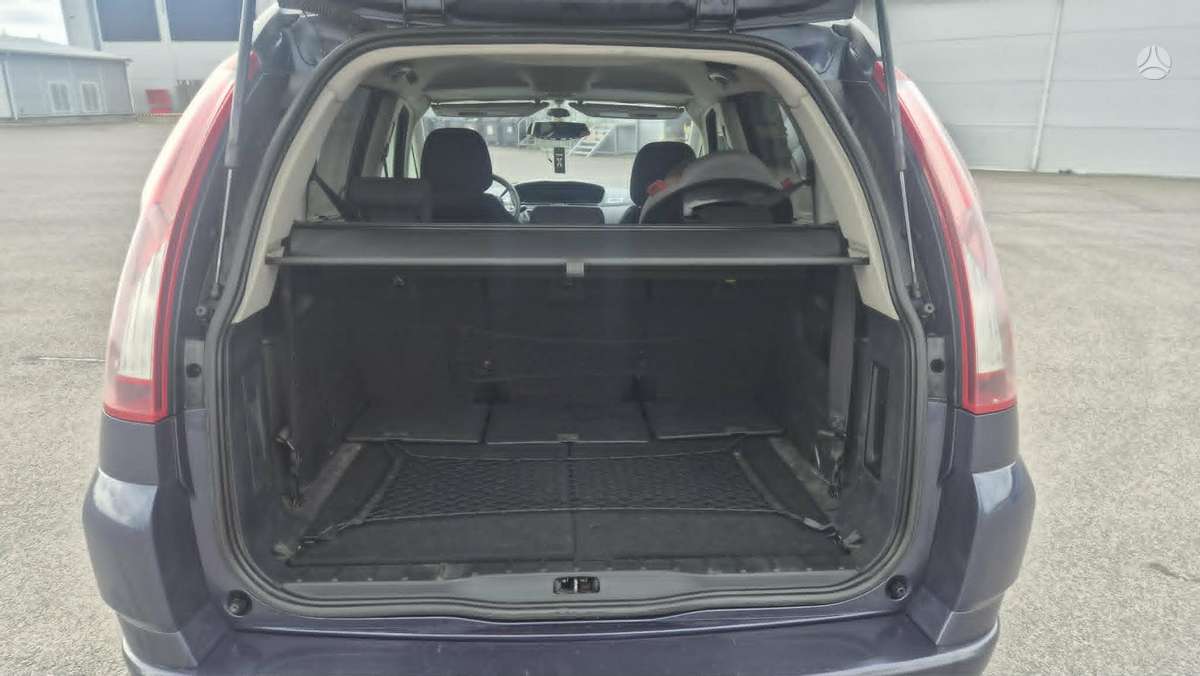 Citroen C4 2010 — photo 8