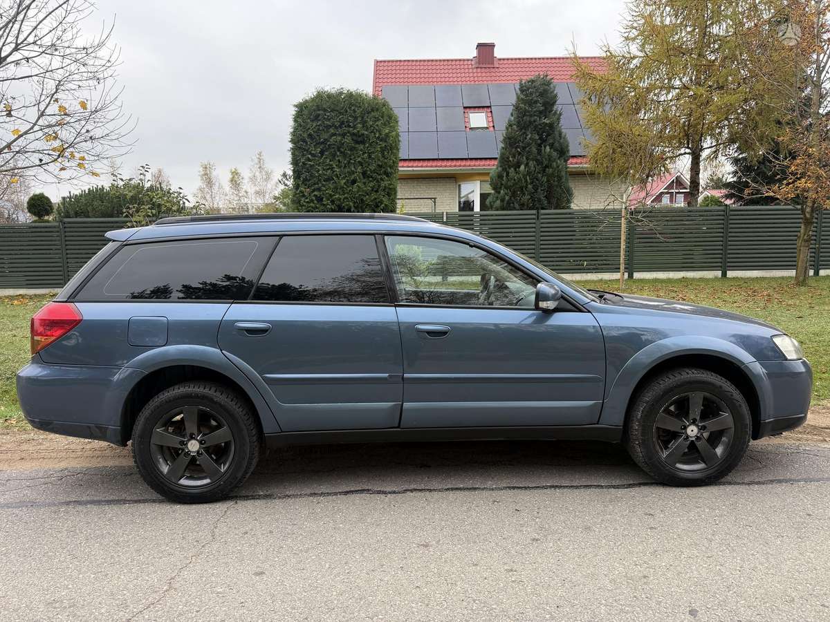 Subaru Outback 2004 — двигун 2500 cm³, 150 HP (110kW)
